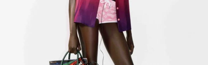 Auberginefarget badedrakt med fargegradient