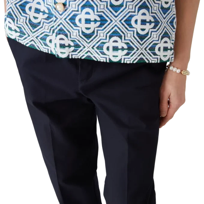 Avslappede chinobukser