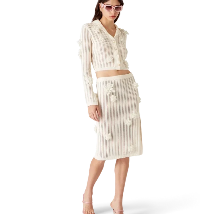 Blomstret skjorte i blonder