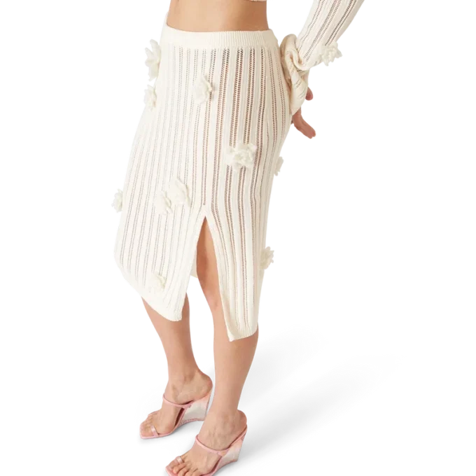 Blomstret strikket skjørt