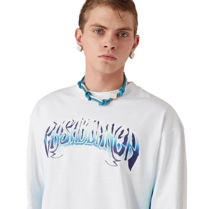 Blått knutet halskjede