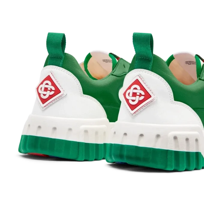 Court grønn og hvit sneaker for menn