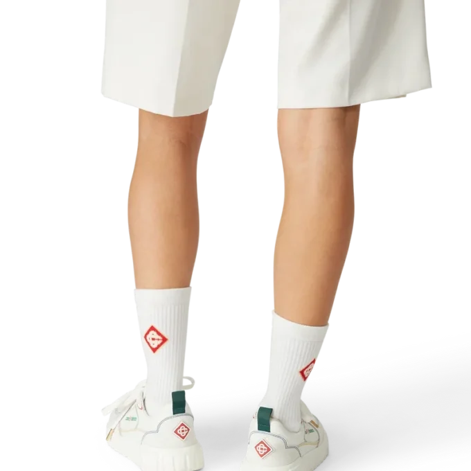 Court hvite og flerfargede sneakers for kvinner