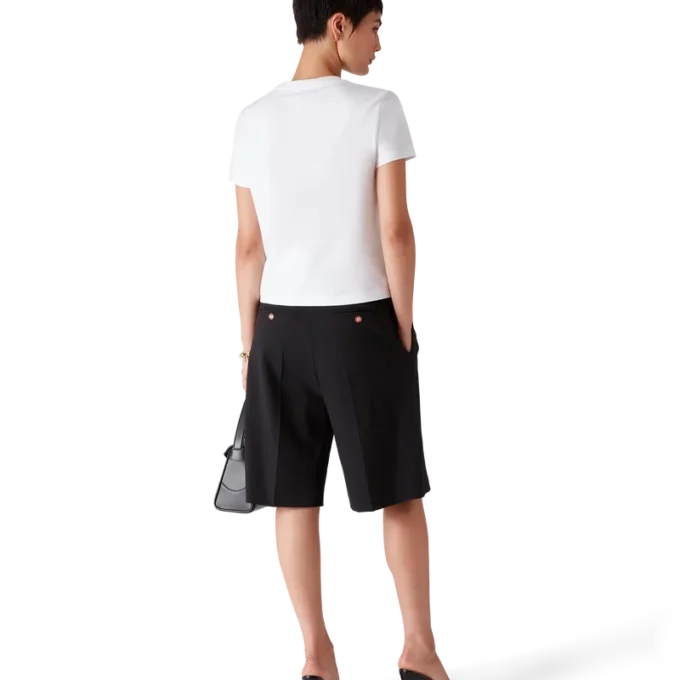 Emblem Fitted Short Sleeve T-skjorte Emblem Fitted Short Sleeve T-skjorte