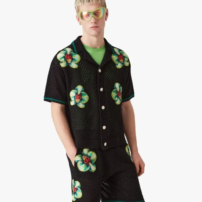 Glitch Orchid brodert kortærmet heklet Short Glitch Orchid brodert kortærmet heklet Short