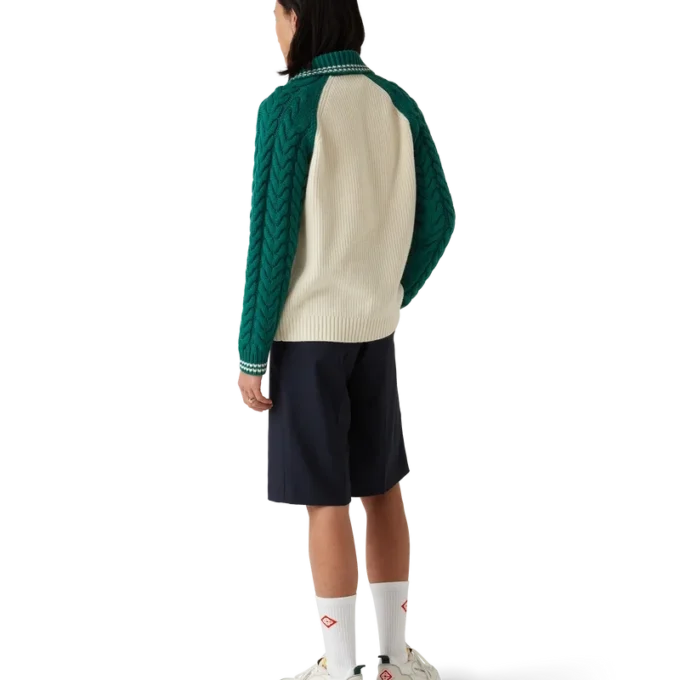 Kashmirgenser med kabelstrikk