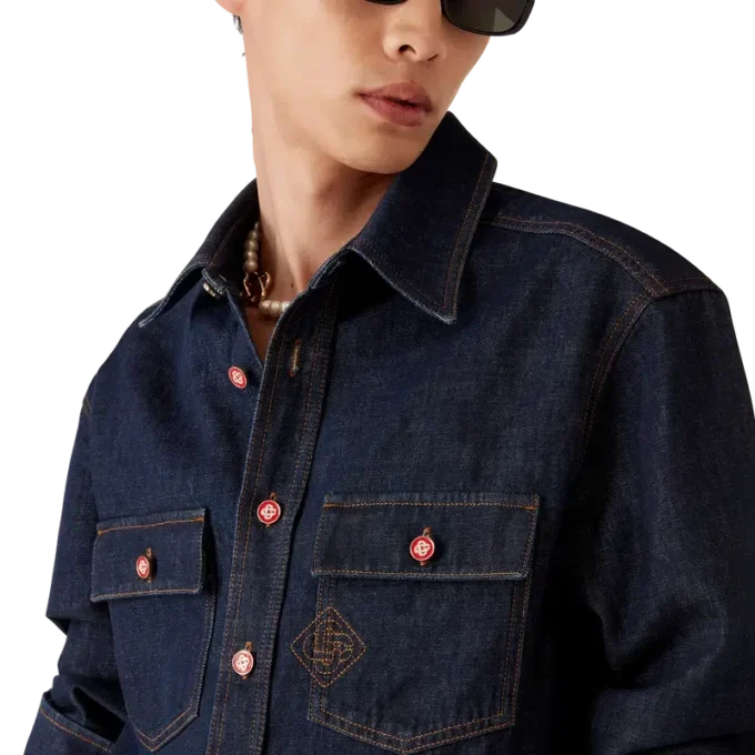 Kortærmet denimshort med brodert logo