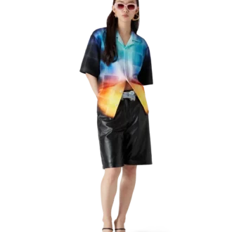 Kortærmet skjorte i viskoseblanding med gradientmønster på shortsen