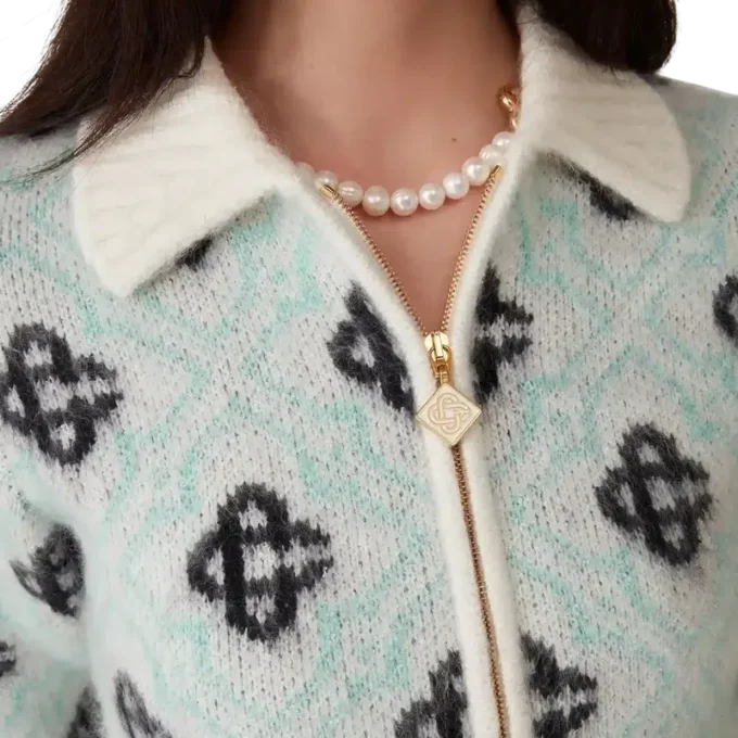 Mohair-genser med monogram og glidelås