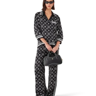 Monogram pyjamaskjorte i silkesatin