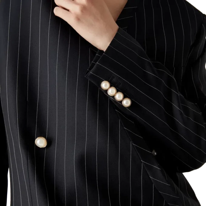 Oversized blazer i ull med nålestriper