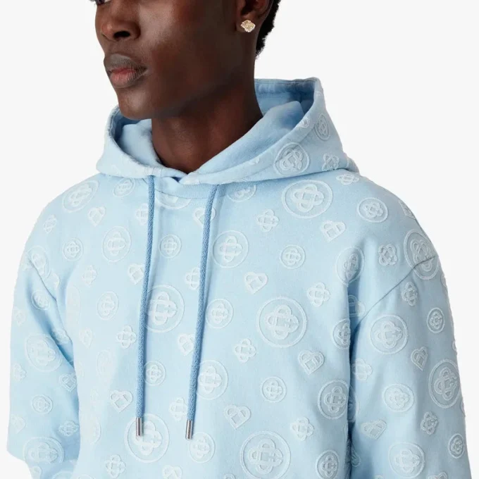Oversized T-skjorte med korte shorts og applikert monogram