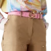 Rosa belte med preget CC-logo