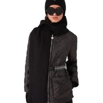 Skiskjerf i ribbestrikket ull