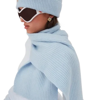 Skiskjerf i ribbestrikket ull