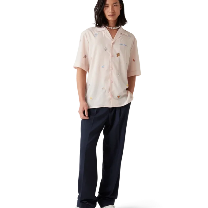 Skjorte med brodert motiv