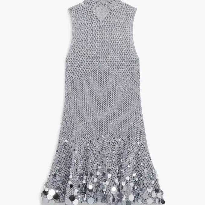 Sølvfarget minikjole med heklet speil