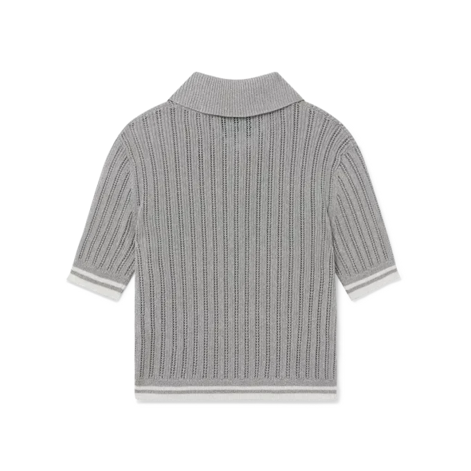 Sølvfarget polotrøye med korte ermer