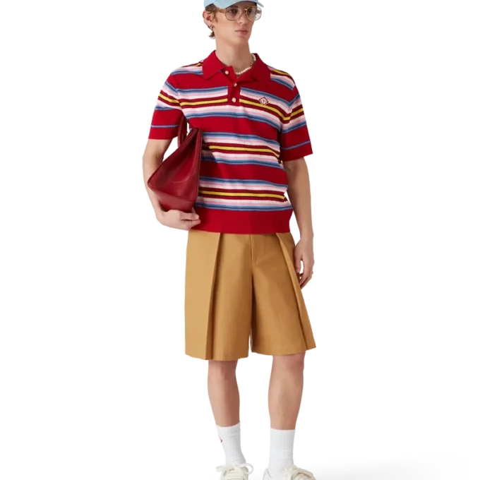 Ullshorts med plissering