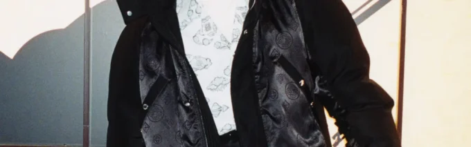 Ullskreddersydde bukser med beltestropper